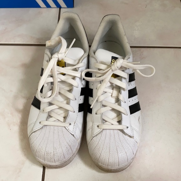 Adidas Original Superstar - Picture 1 of 5